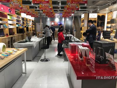 助力城市經濟活力復蘇 全國多地京東電腦數碼專賣店恢復營業，電子產品銷售回暖